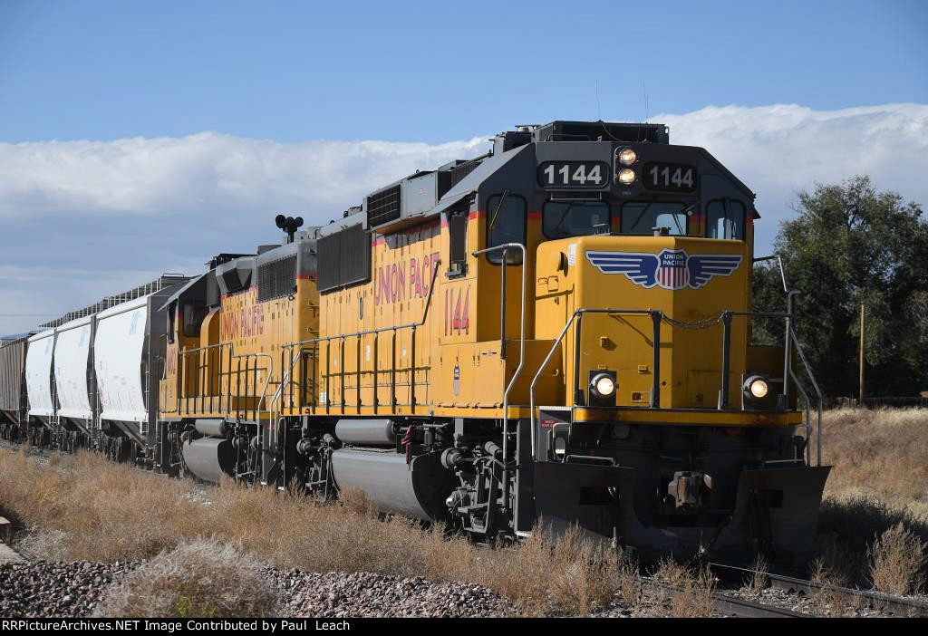 Local departs after swapping cars with CXRG